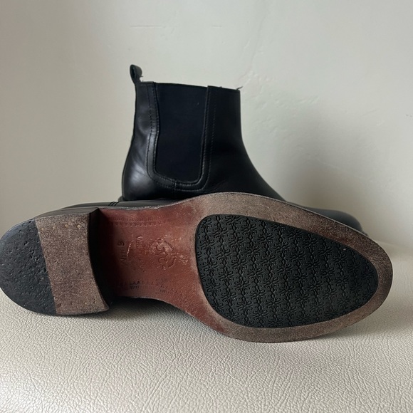 Johnston& Murphy Women’s Chelsea Black Leather Ankle Bootie’s Size 6.5 - Picture 10 of 13